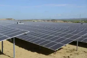 Danilo Medina inaugura parque de energía fotovoltaica en Montecristi