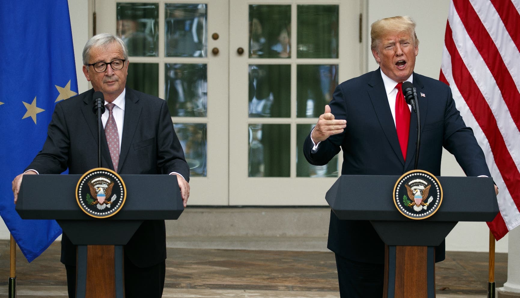 Estados Unidos y la Unión Europea acuerdan una tregua comercial