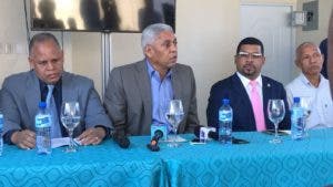 Peledeístas de San Cristóbal expresan apoyo al senador Tommy Galán