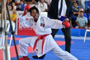 Dominicana Ana Villanueva gana oro en karate en los Juegos Centroamericanos