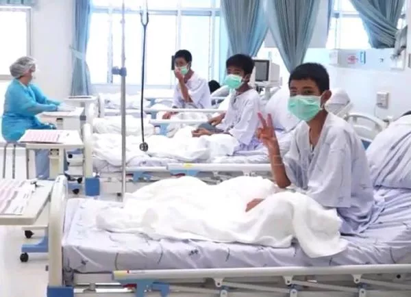 Difunden el primer vídeo de los chicos rescatados en el hospital de Tailandia