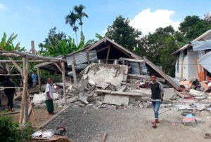 Un sismo de magnitud 6,4 deja 14 muertos y 162 heridos en Indonesia