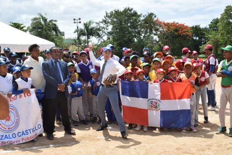 Con cientos de atletas Liga Luisito inicia torneo béisbol