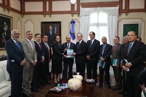 Danilo Medina aprueba inicio del Plan Reordenamiento del Río Yaque del Norte