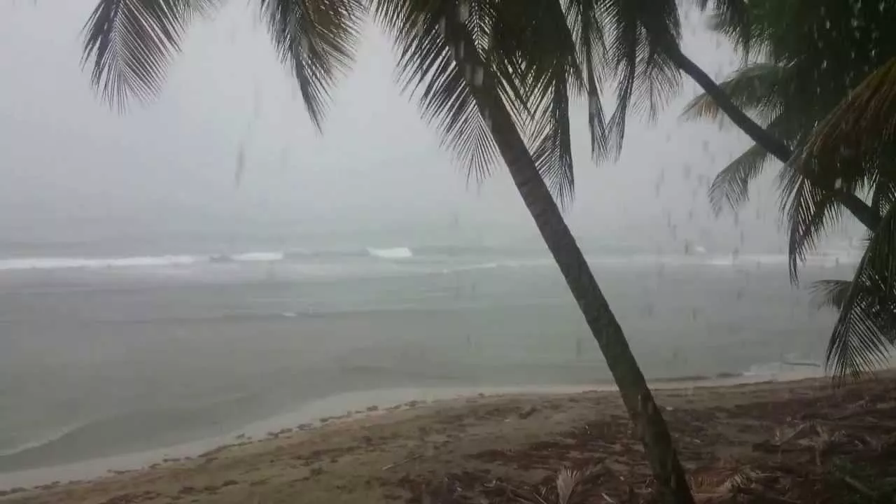 Esperan fuertes vientos y lluvia en Puerto Rico por Beryl