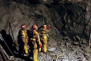 Mueren seis mineros en un incendio en una mina de cobre en Sudáfrica