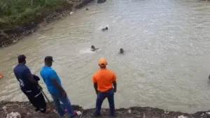 Hallan cuerpos de tres niños habían desaparecido en una laguna