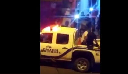 Captan en video momento en que patrulla mixta hiere en una pierna a un joven en Los Frailes