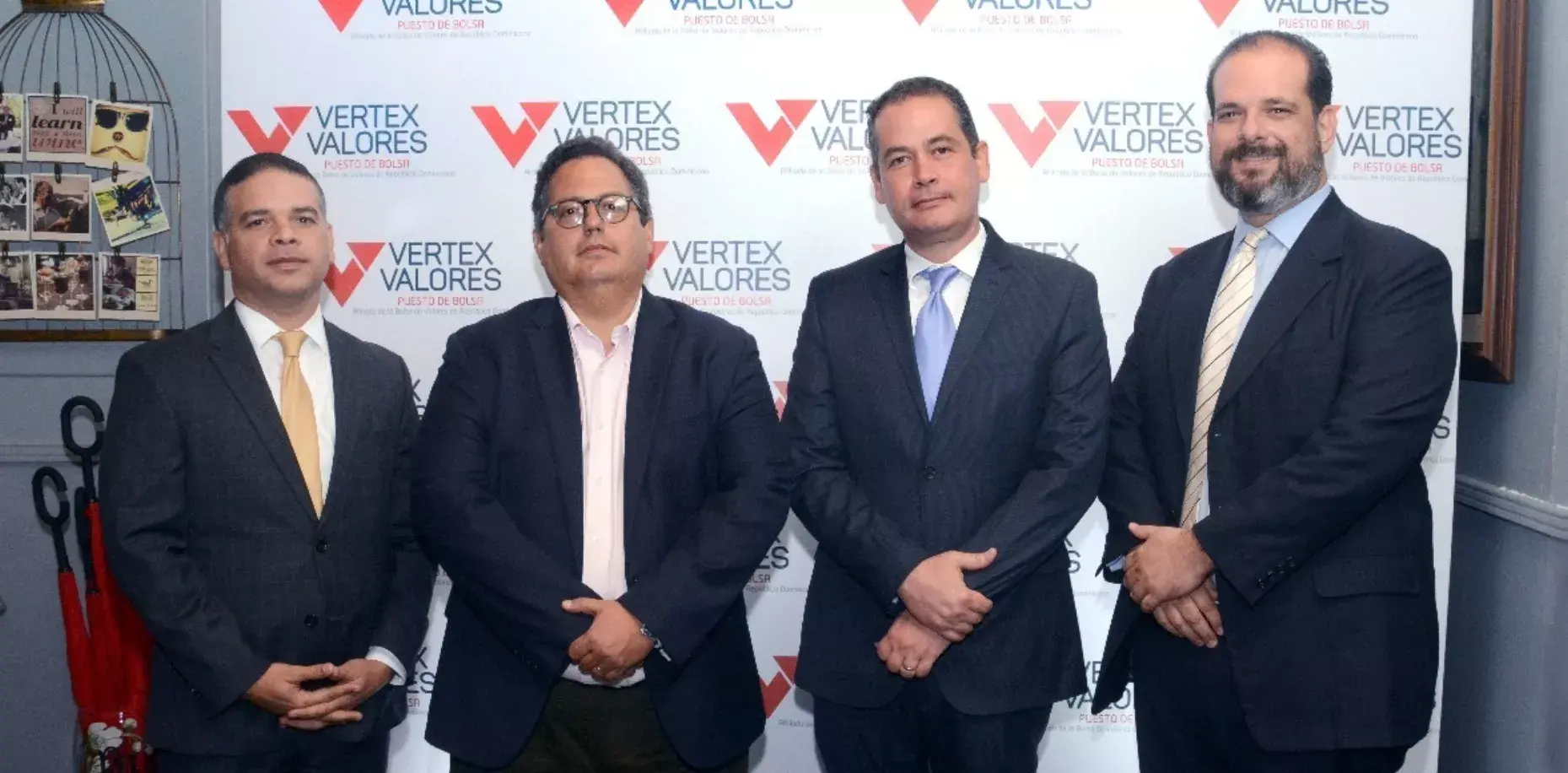 Vertex Valores Puesto de Bolsa con  encuentro