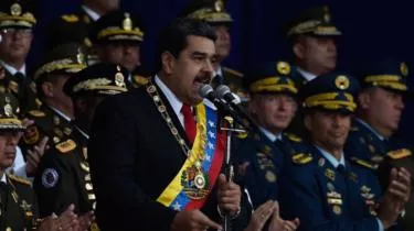 Maduro sale ileso de un 