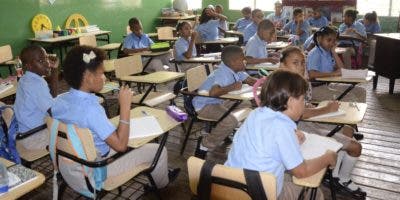 Expertos regionales discuten buenas políticas educativas