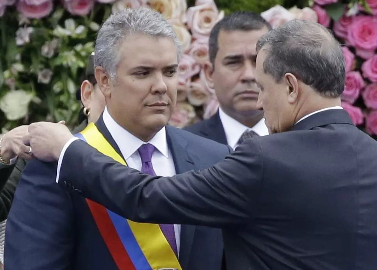 Iván Duque jura como presidente de Colombia, enfrentará grandes retos