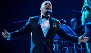 Cristian Castro, envuelto en la nostalgia da su primer concierto en pandemia