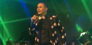 Raulín recorre su trayectoria  musical en show