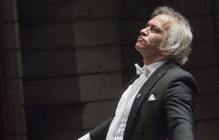 Maestro José Antonio  Molina destaca la madurez de la Sinfónica