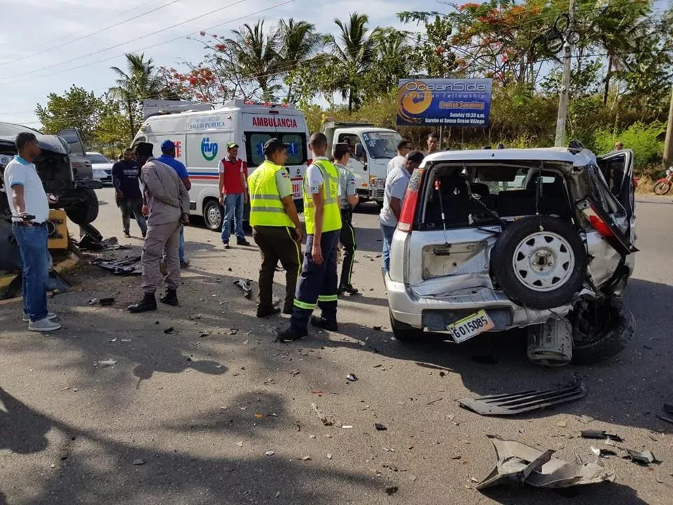 Accidentes de tránsito ocurridos por separado dejan 5 personas heridas en Sosúa y Puerto Plata