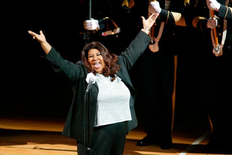 Aretha Franklin deja himnos de empoderamiento femenino