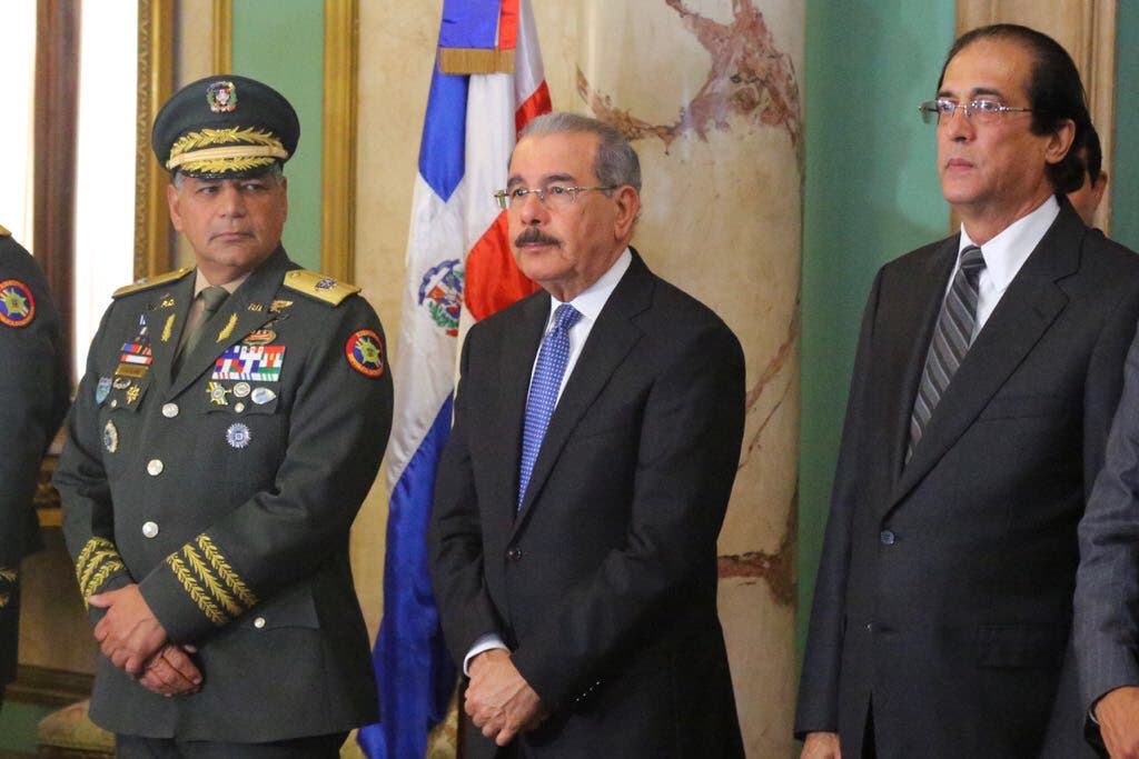 Danilo Medina juramenta nuevos mandos militares en el Ejército, Armada y Fuerza Aérea