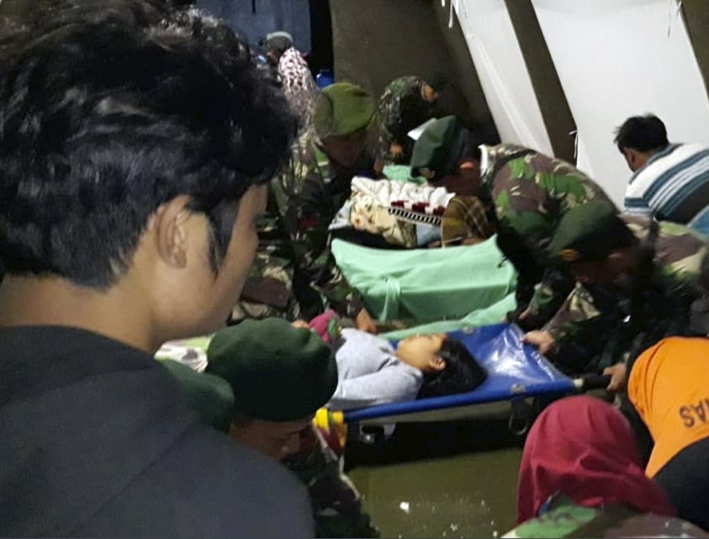 Se elevan a 82 los muertos por el seísmo de magnitud 7 en Indonesia