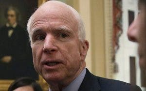 En Arizona se despiden de John McCain