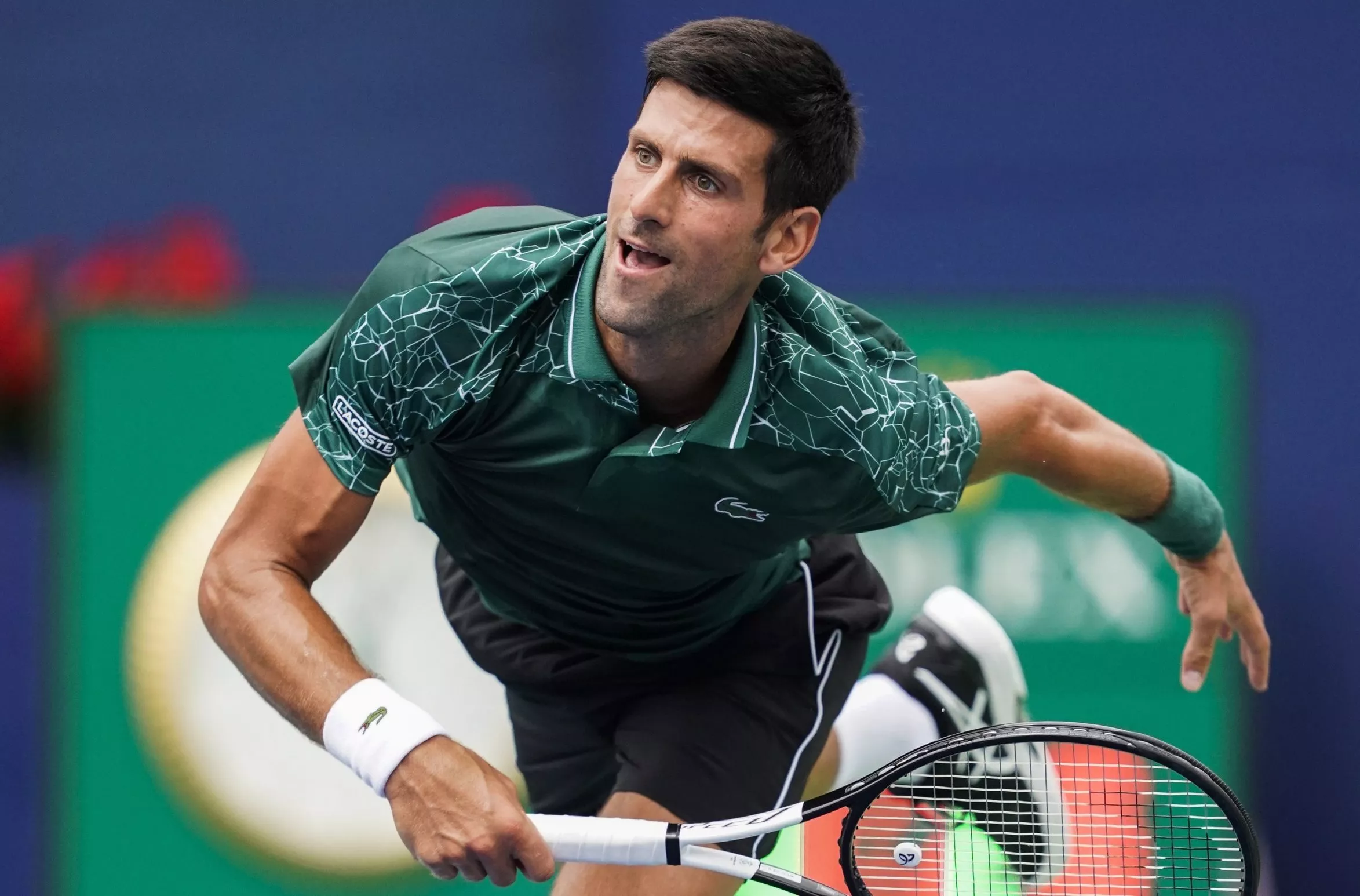 Djokovic triunfa y avanza en Montreal