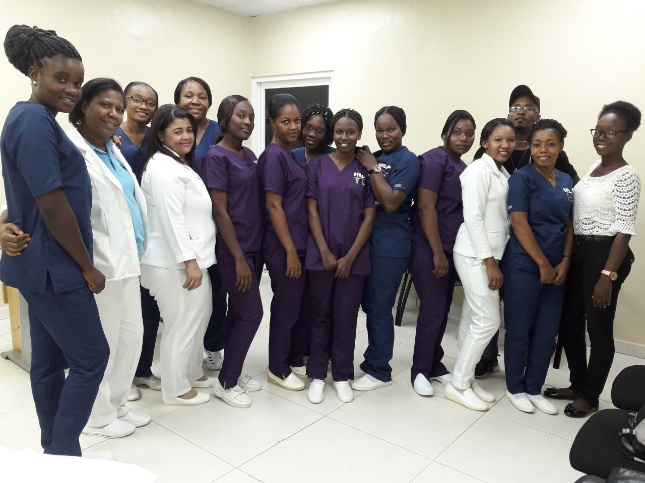 Enfermeras haitianas adquieren experiencias en hospital Moscoso Puello