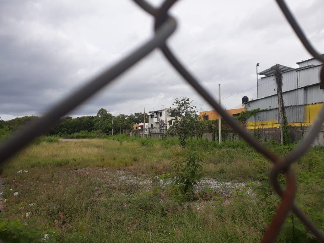 Residentes de San Isidro denuncian empresario construye estación de combustibles sin permisos