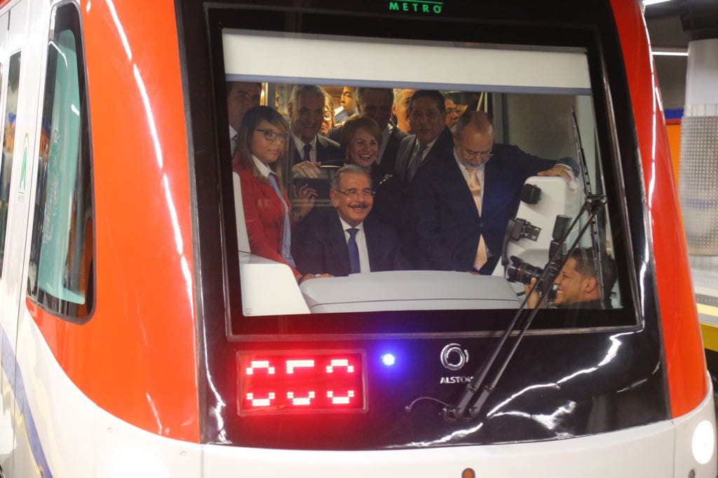 «Ya el Metro está aquí en Santo Domingo Este», afirma el presidente Danilo Medina