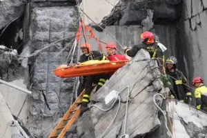 Identificados 19 de los fallecidos por el derrumbe de un puente en Génova