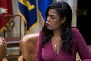 Trump llama “perra” a su exasistente en la Casa Blanca Omarosa Manigault