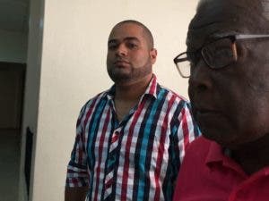 Se entrega a las autoridades chofer le dio trompada a coronel de la Policía; le conocerán medida coerción