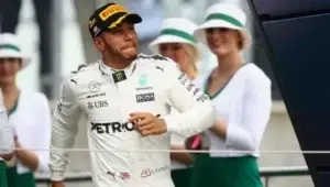 Lewis Hamilton gana la pole en Bélgica