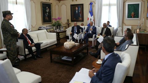 Danilo Medina recibe informe sobre avances de siete proyectos de desarrollo agroforestal