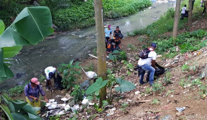 Realizan operativo de limpieza en río Yaguasa