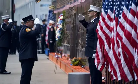 Nueva York recuerda a las víctimas del 11 de septiembre diecisiete años después