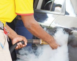 Combustibles suben entre RD$2.60 y RD$5.70 