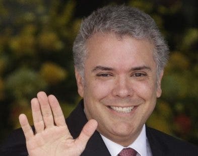 Duque busca fórmulas para reducir déficit en Colombia
