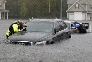 ‘Florence’ produce caos, arrasa en Las Carolinas