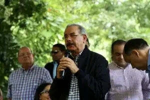 Productores de Salcedo reciben apoyo de Danilo para siembra de 3,500 tareas