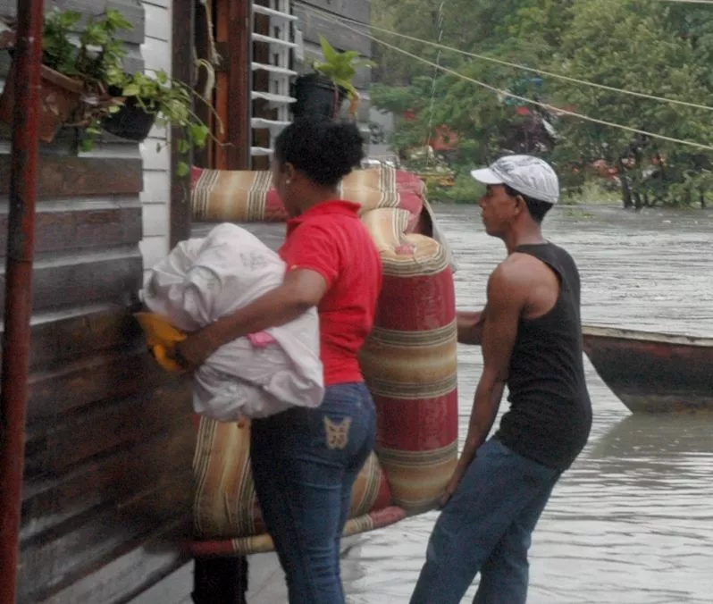 Los desplazados por las lluvias regresan a sus comunidades