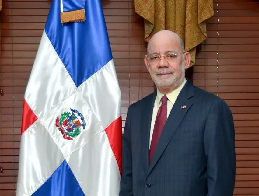 Restos de César Medina serán velados mañana en la Funeraria Blandino