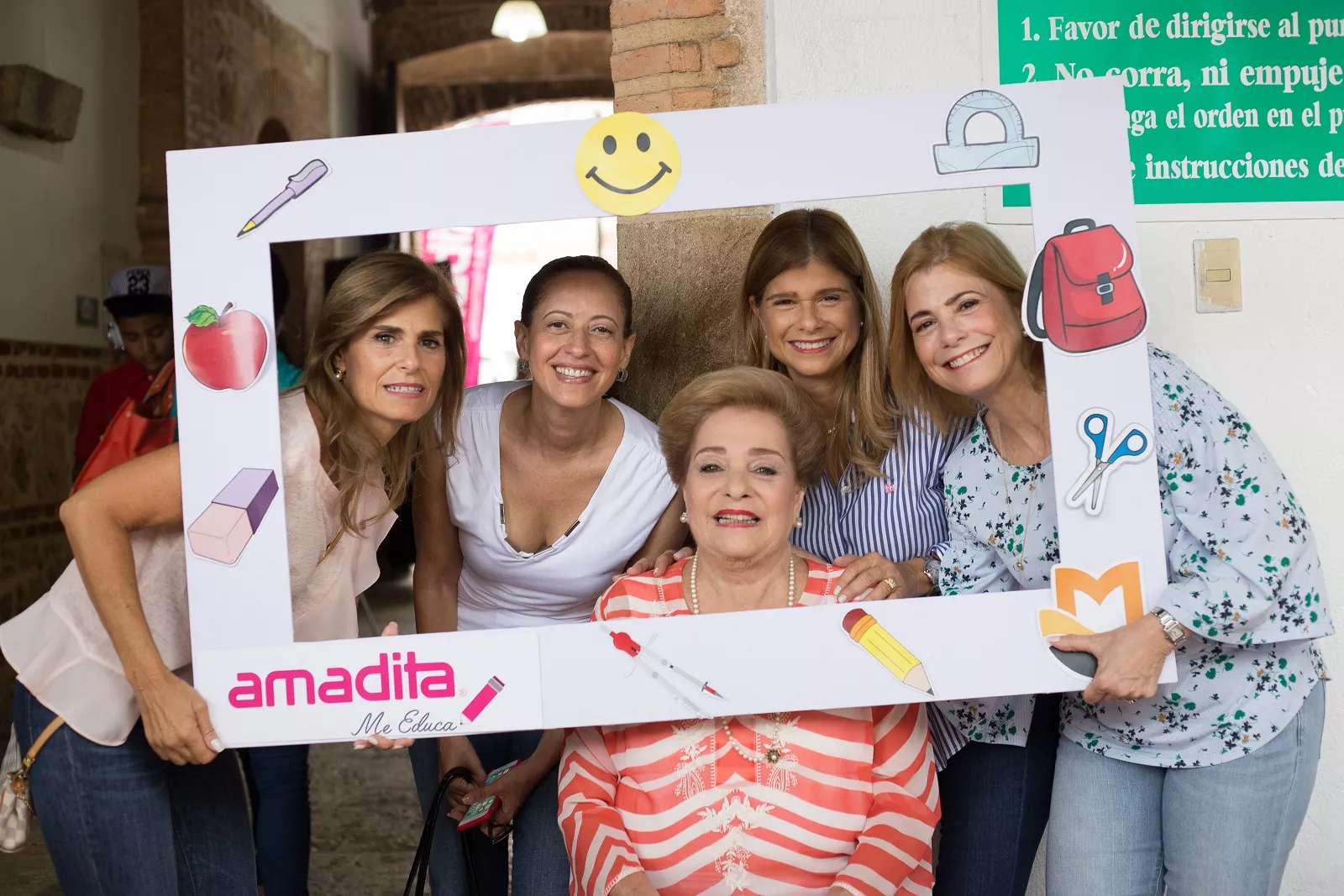 Amadita Laboratorio Clínico realiza feria para los niños