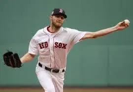 Medias Rojas ejercen opción de Chris Sale