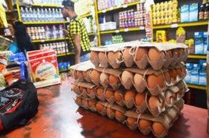 Gobierno venezolano ajusta precios regulados de ocho productos alimenticios