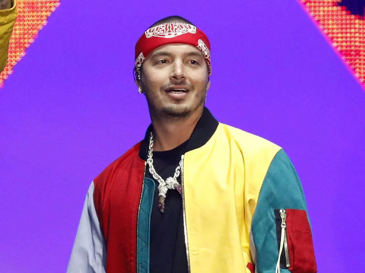 J.Balvin y Bad Bunny anuncian nuevo disco juntos