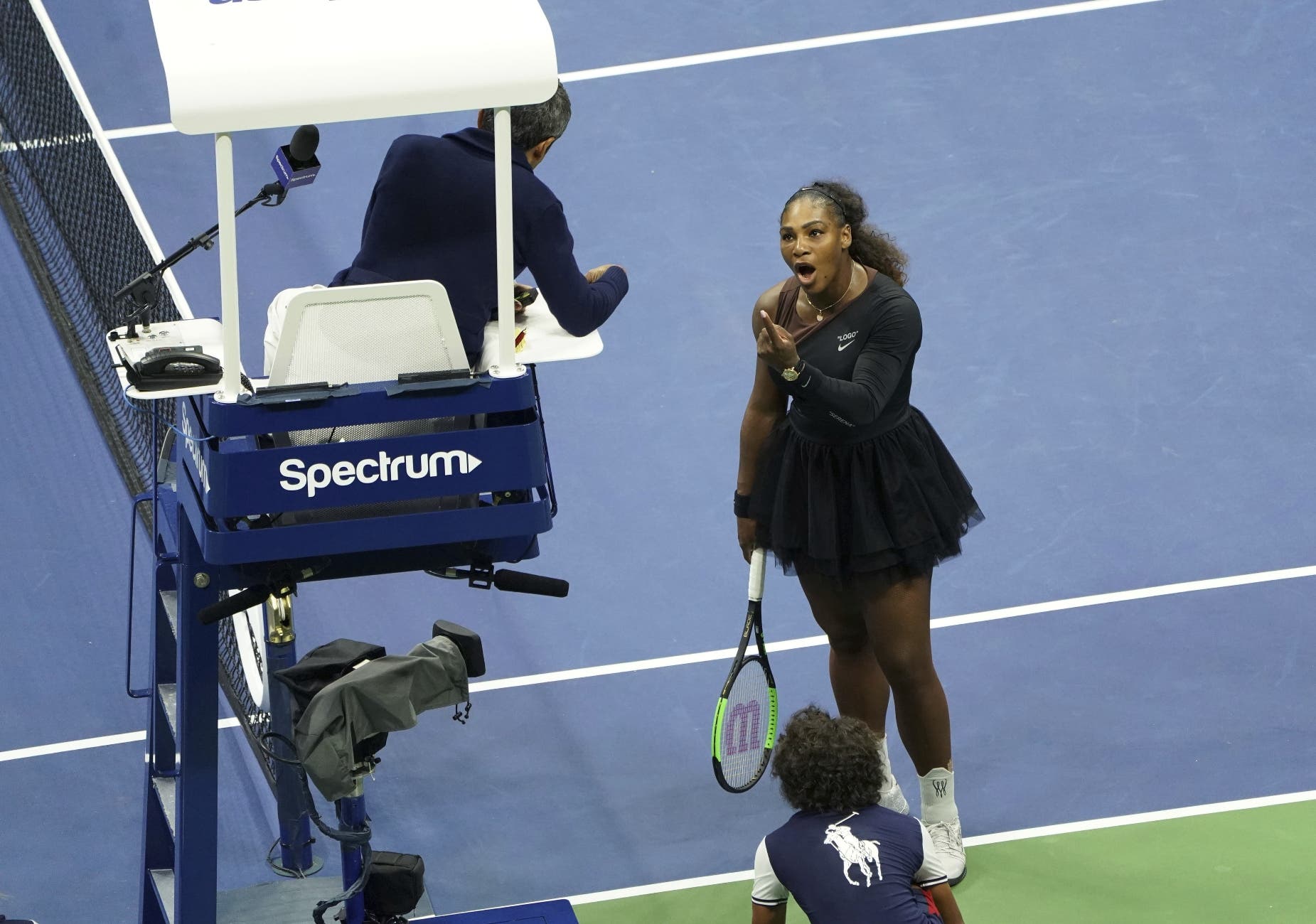 Serena introduce el “sexismo” en la polémica derrota sufrida ante Osaka