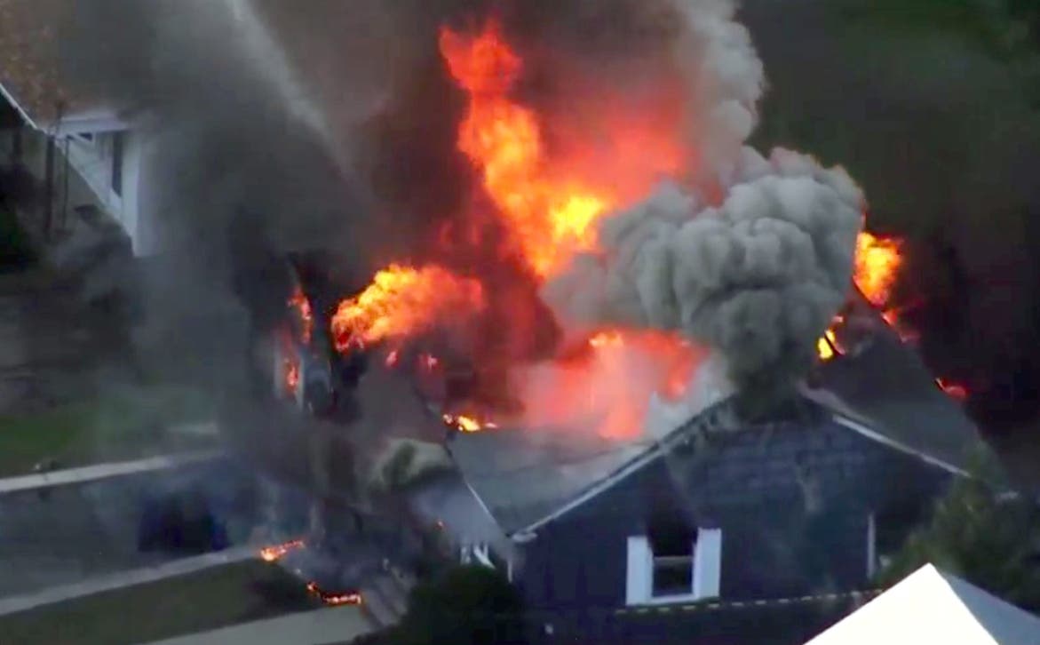 Al menos 23 edificios afectados por una serie de explosiones de gas en Massachusetts
