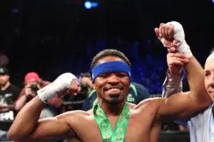 Porter vence García y se lleva título Welter CMB