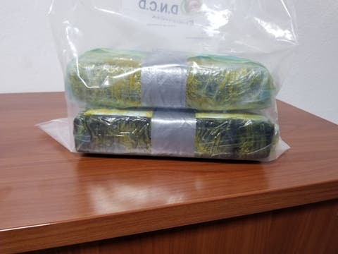 Ocupan cinco paquetes de cocaína en el AILA y dos kilos en puerto santo domingo