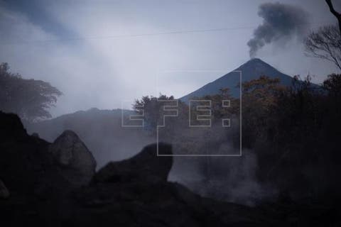 Aumentan a 178 los muertos por erupción del volcán de Fuego de Guatemala